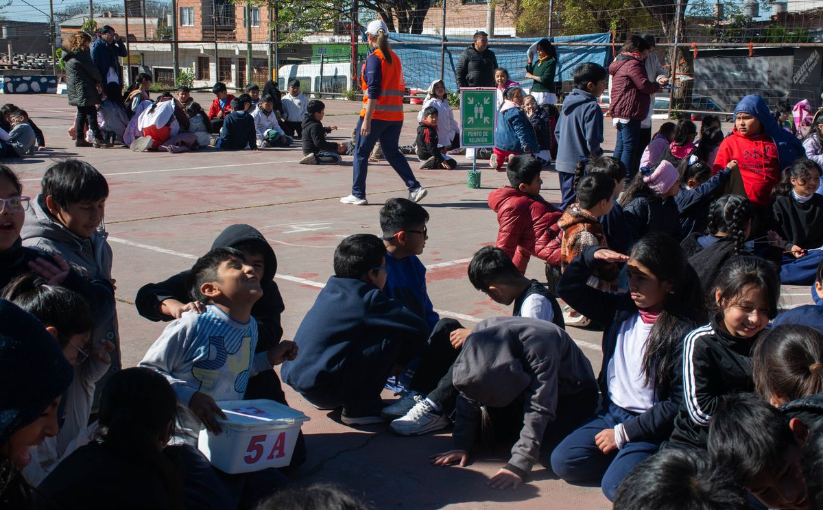 Prevención sísmica. Jujuy desplegó un ejercicio simultáneo de evacuación Prevención sísmica. Jujuy desplegó un ejercicio simultáneo de evacuación
