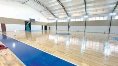 Remodelación a pleno en la cancha de Cear