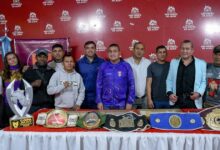 Comienza el boxeo