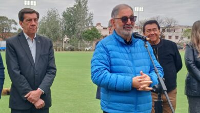 “Chuli” Jorge inauguró la primera cancha municipal de hockey “Chuli” Jorge inauguró la primera cancha municipal de hockey