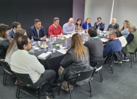 Gobierno aceptó la contrapropuesta del 6% y garantiza elevar a  millón el salario inicial estatal