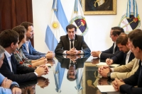Gobierno articula capacitaciones y becas con Universidad y empresas mineras Gobierno articula capacitaciones y becas con Universidad y empresas mineras