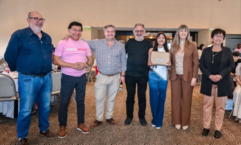 La Municipalidad agasajó a las candidatas a Representante Estudiantil de Capital
