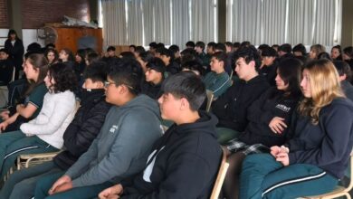 Charla de prevención bullying y grooming en el José Hernández