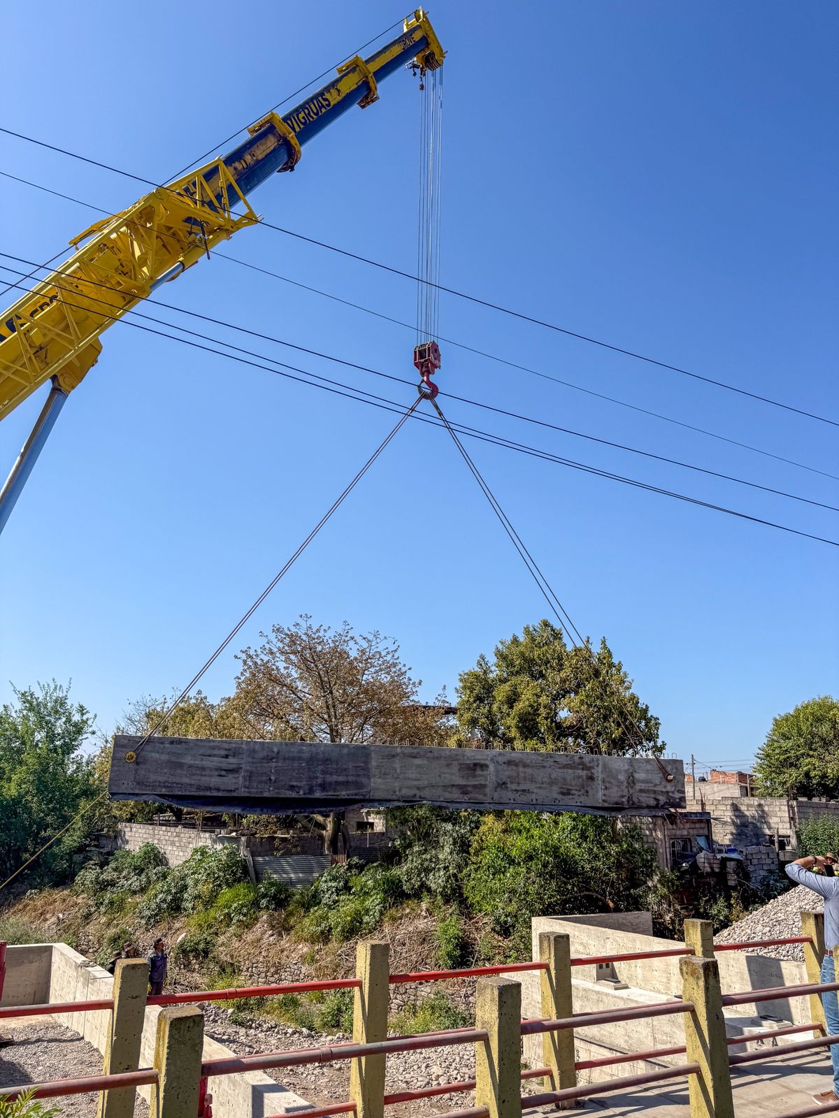 Avances en la construcción del nuevo puente sobre avenida Snopek