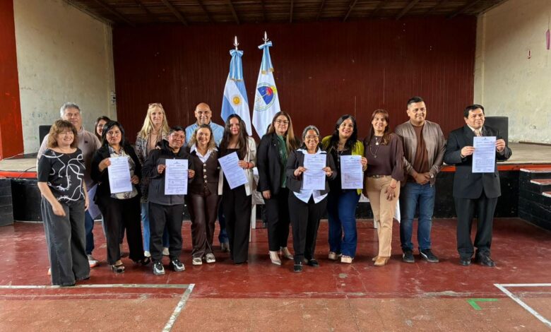 Titularizaron a 128 docentes de los niveles Secundario y Superior