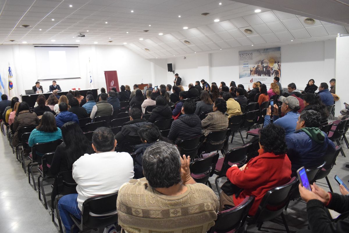 Sadir presentó el régimen simplificado para asociaciones civiles y fundaciones