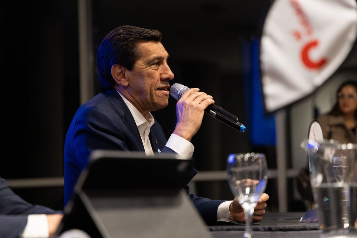 Sadir dialogó con jóvenes universitarios y profesionales sobre realidad y futuro de Jujuy