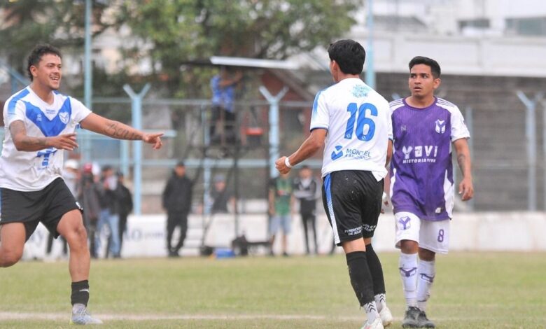 Los Perales goleó 3 a 0 y clasificó a la otra fase
