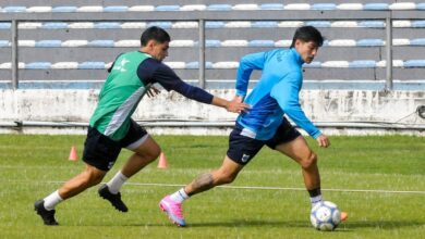 Tristán juega con Almagro y el “lobo” mira expectante Tristán juega con Almagro y el “lobo” mira expectante