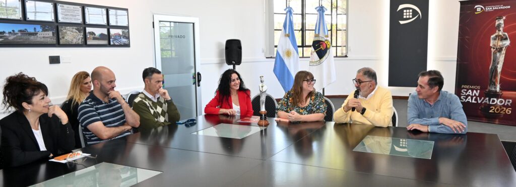 Municipio distinguió a Florencia Califano con el Premio San Salvador Municipio distinguió a Florencia Califano con el Premio San Salvador