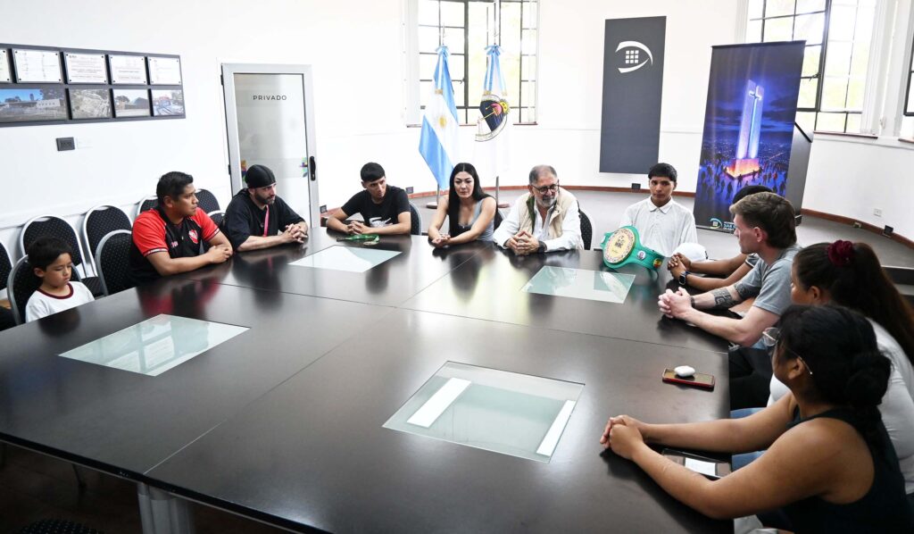 Jorge recibió a la delegación jujeña de boxeo que se destacó en el torneo “Verde y Oro” en Bolivia