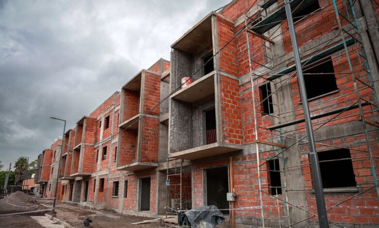 Avanzan las obras de viviendas del convenio entre el IVUJ y el Colegio de Ingenieros