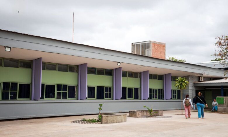 Sadir inauguró la refacción integral de la Escuela Normal