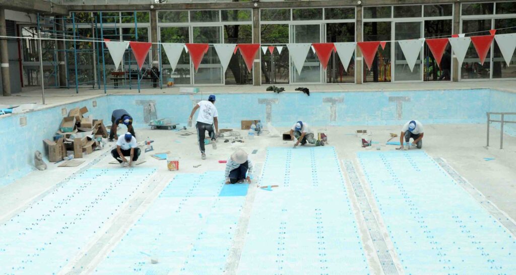 Municipalidad avanza con obras de mejora en el Natatorio